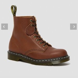 Dr Martens Made in England 1460 VEG TAN LEATHER LACE UP BOOTS